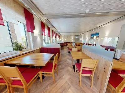 מלון Rothenburger Hof רוטנבורג אוב דר טאובר