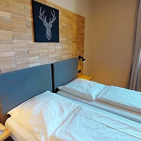 Rothenburger Hof Hotel 2*