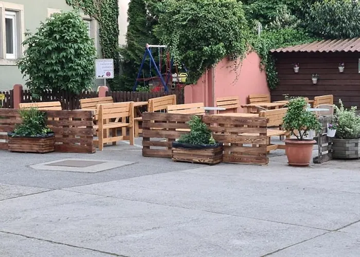 Rothenburger Hof Hotel 2*